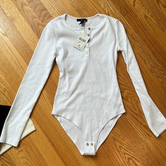 Forever 21 - Lot of 4 Knit Tops & Bodysuit NWT Size Medium - Picture 6 of 6